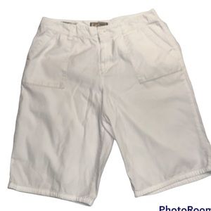 Caribbean Joe Shorts in White Pin Stripe.  Size 14